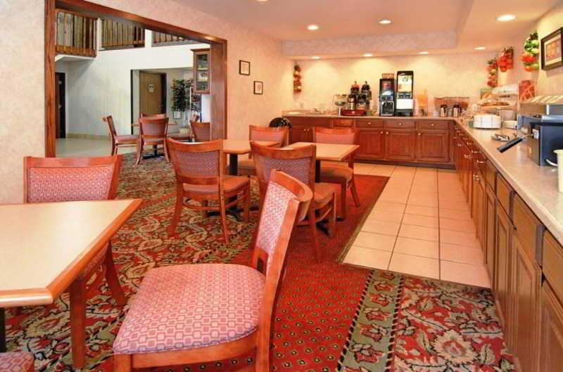 Quality Inn Burlington Near Hwy 34 Экстерьер фото